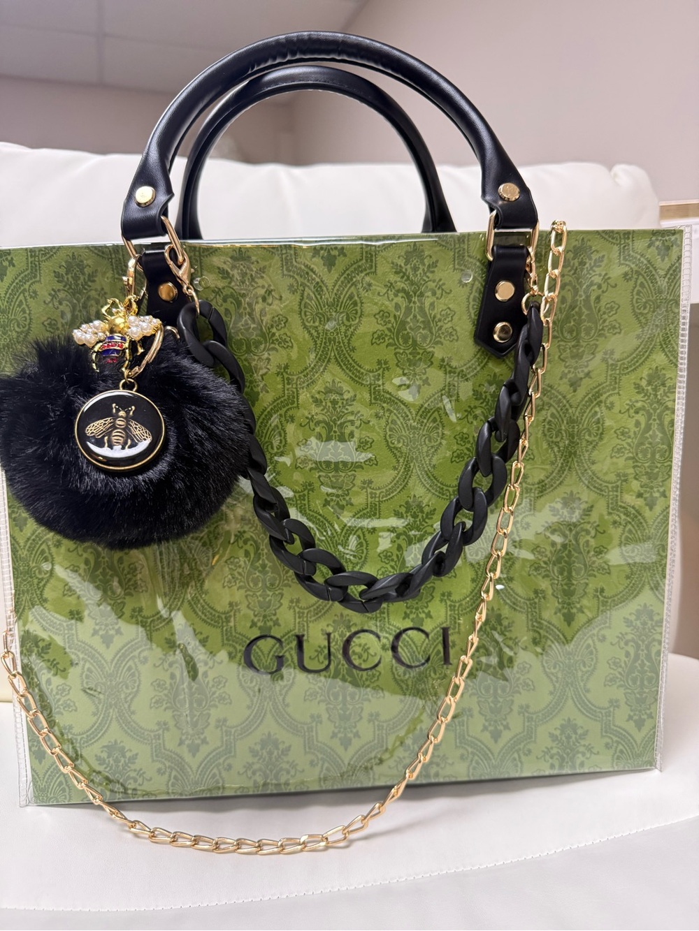 Gucci Green Patent Tote with Black Handles and Gold Chain